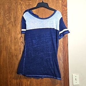 Short sleeved top